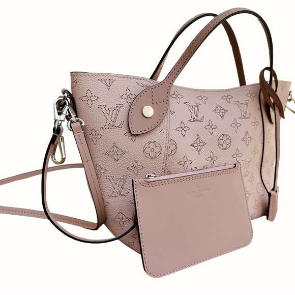 Authentic🥰 Louis Vuitton Hina PM Magnolia Small Tote Crossbody Pink Perforated - Picture 12 of 13